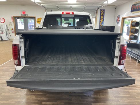 Used 2017 RAM 1500 Rebel w/ Luxury Group AWD/4WD image 16