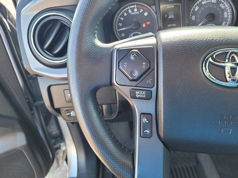 Used 2021 Toyota Tacoma TRD Off-Road w/ Technology Package AWD/4WD image 22