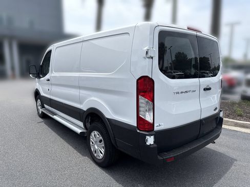 Used 2024 Ford Transit 250 Low Roof w/ Exterior Upgrade Package RWD image 7