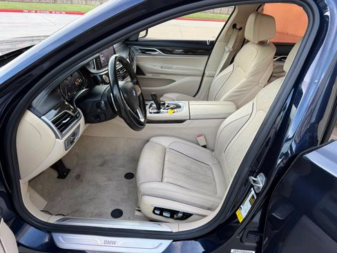 Used 2016 BMW 740i RWD image 11