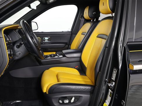 Certified 2023 Rolls-Royce Cullinan Black Badge w/ Driver's Package image 5