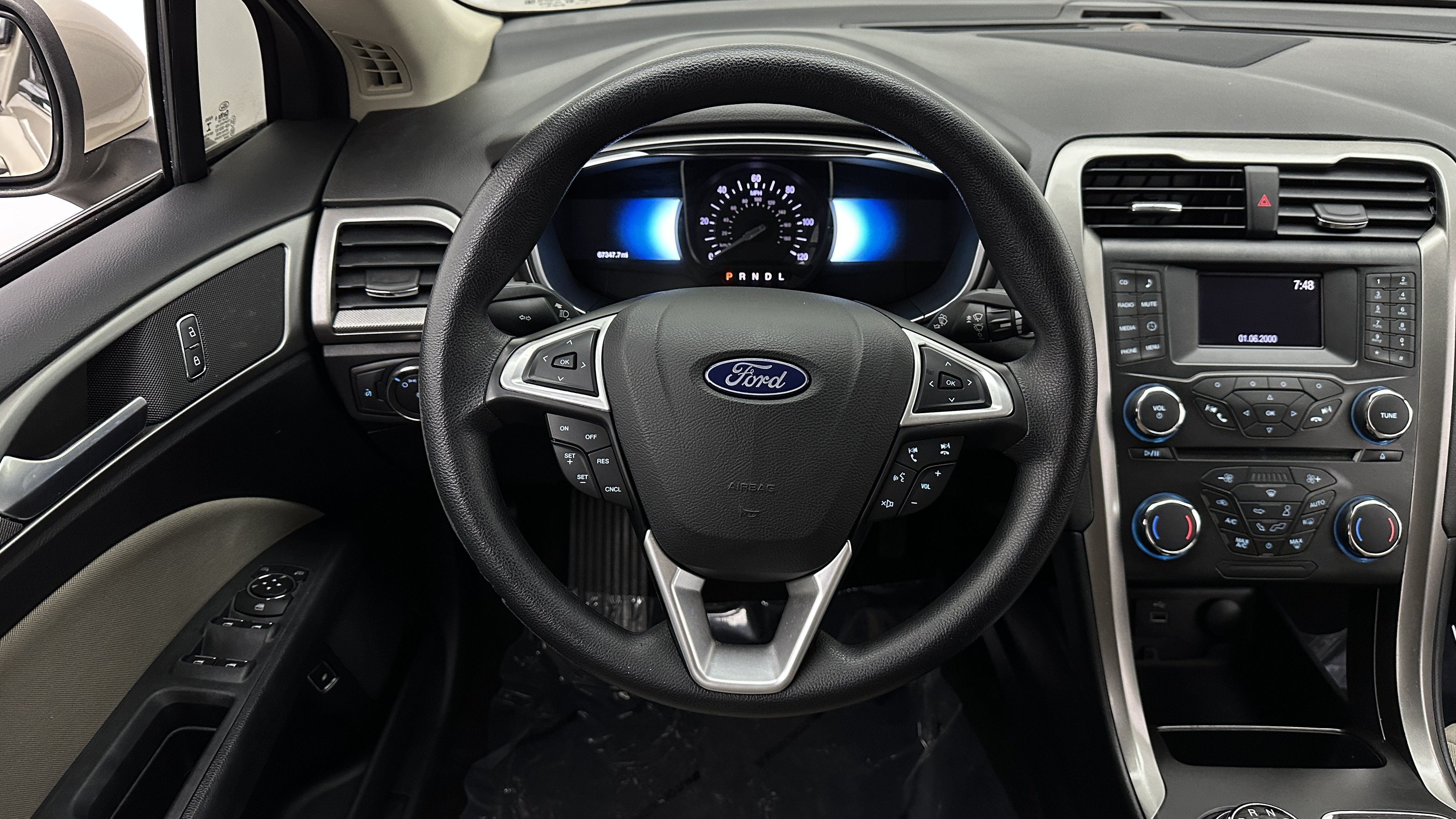 Used 2018 Ford Fusion S FWD image 23