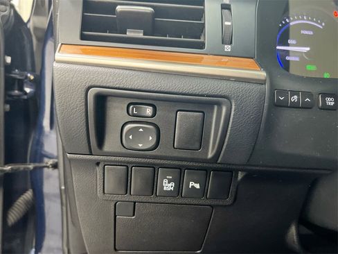Used 2014 Lexus ES 300h image 17