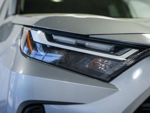 Used 2025 Toyota RAV4 LE image 11