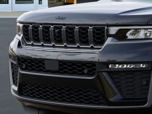 New 2026 Jeep Grand Cherokee L Limited image 11