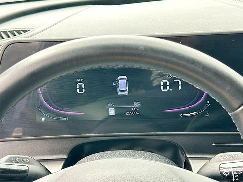 Certified 2024 Kia Sportage EX image 12