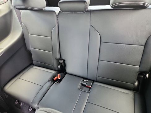 New 2025 Chevrolet Traverse LT w/ Sun and Wheel Package image 9