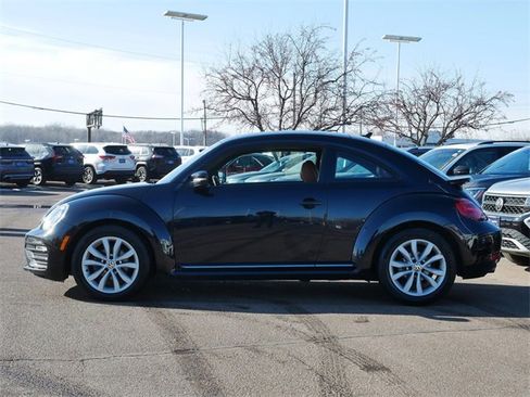 Used 2017 Volkswagen Beetle 1.8T Classic image 4