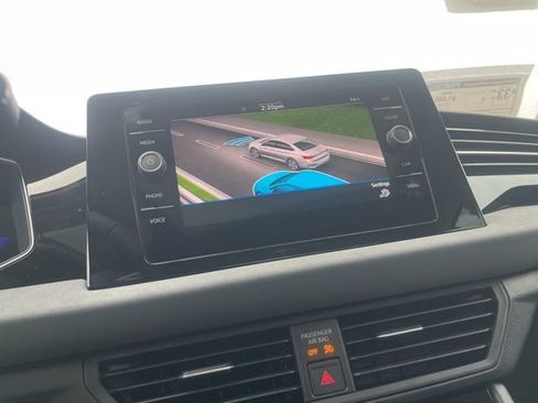 New 2026 Volkswagen Jetta SE FWD image 17