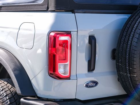 Used 2022 Ford Bronco 4-Door AWD/4WD image 7