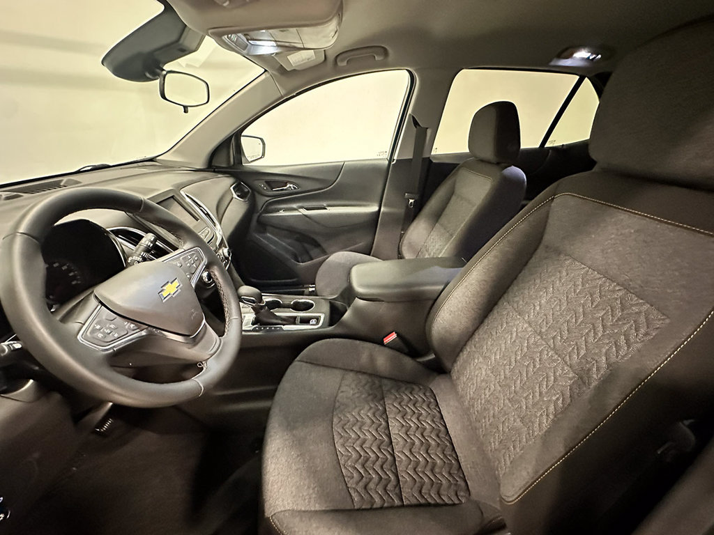 Used 2024 Chevrolet Equinox LT w/ LPO, Floor Liner Package AWD/4WD image 3