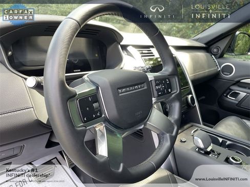 Used 2024 Land Rover Discovery Dynamic SE image 19