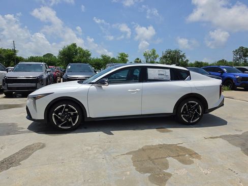 New 2026 Kia K4 GT-Line Turbo w/ GT-Line Sunroof Package FWD image 5