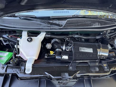 Used 2012 Chevrolet Express 1500 LS image 21