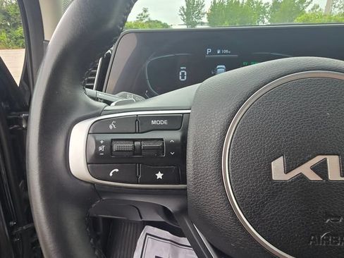 Used 2024 Kia Sportage EX AWD/4WD image 26