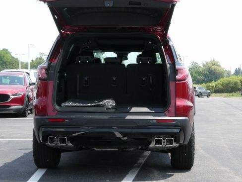 New 2025 GMC Acadia AT4 w/ Luxury Package image 27