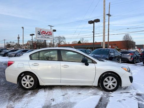 Used 2014 Subaru Impreza 2.0i image 2