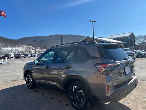 Used 2025 Subaru Forester Premium w/ Protection Package (1PH) AWD/4WD image 7