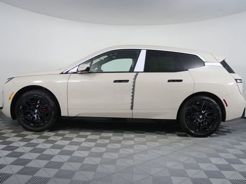 Used 2026 BMW iX xDrive45 w/ M Sport Package image 6