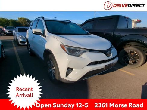 Used 2018 Toyota RAV4 XLE AWD/4WD image 1