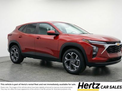 Used 2025 Chevrolet Trax LT