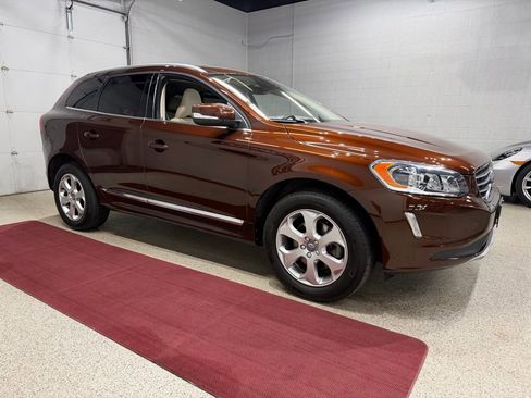 Used 2016 Volvo XC60 T5 Premier image 9