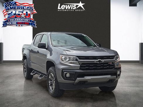 Used 2021 Chevrolet Colorado Z71 AWD/4WD image 6