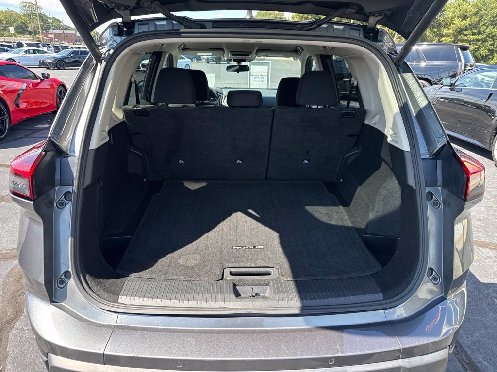 Used 2024 Nissan Rogue SV AWD/4WD image 10