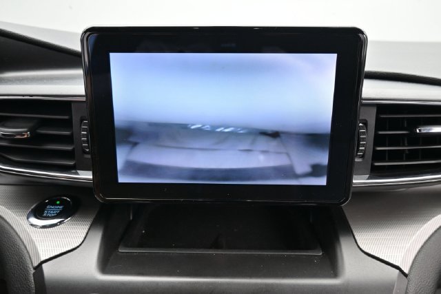 Used 2020 Ford Explorer XLT w/ Equipment Group 202A AWD/4WD image 19