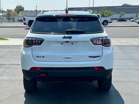 Used 2025 Jeep Compass Trailhawk AWD/4WD image 5