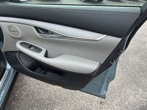 Used 2023 INFINITI QX50 Luxe image 16