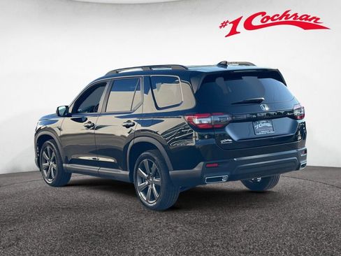 Certified 2023 Honda Pilot Sport image 22