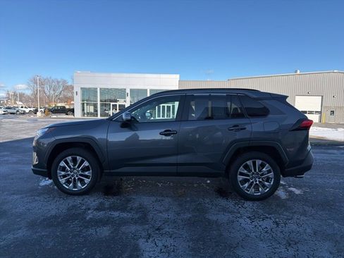 Certified 2025 Toyota RAV4 XLE Premium image 4