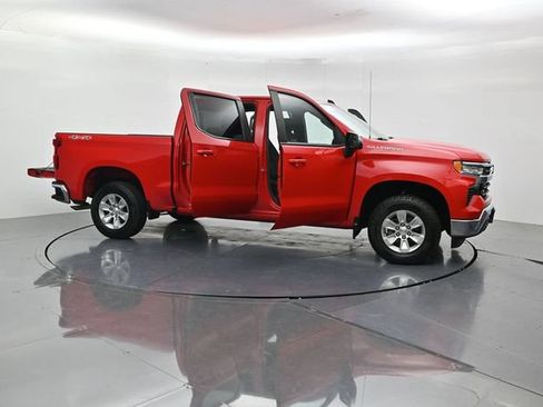 Used 2025 Chevrolet Silverado 1500 LT AWD/4WD image 55