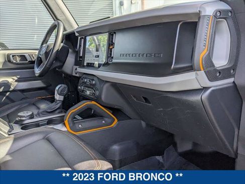 Used 2023 Ford Bronco Badlands AWD/4WD image 23