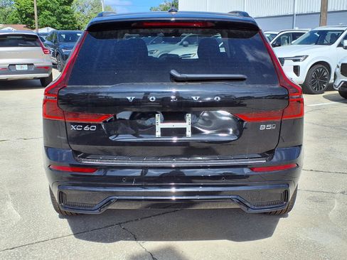 New 2026 Volvo XC60 B5 Core w/ Protection Package Premier AWD/4WD image 6