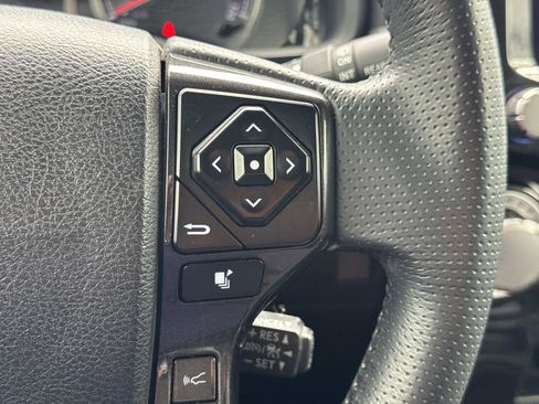 Used 2021 Toyota 4Runner Venture AWD/4WD image 22