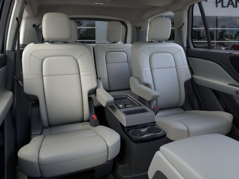 New 2026 Lincoln Aviator Reserve AWD/4WD image 11