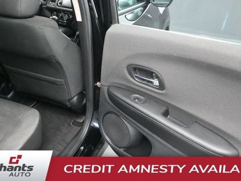 Used 2022 Honda HR-V LX image 10