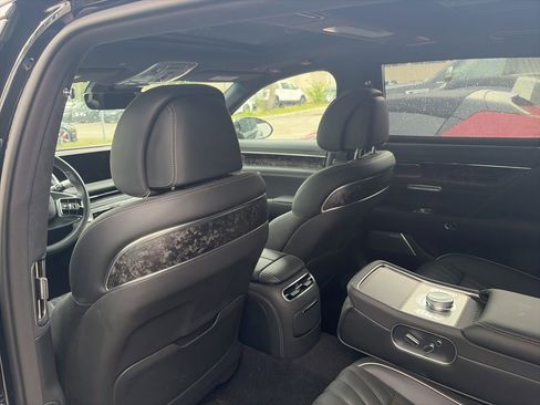 Used 2024 Genesis G90 3.5T AWD/4WD image 8