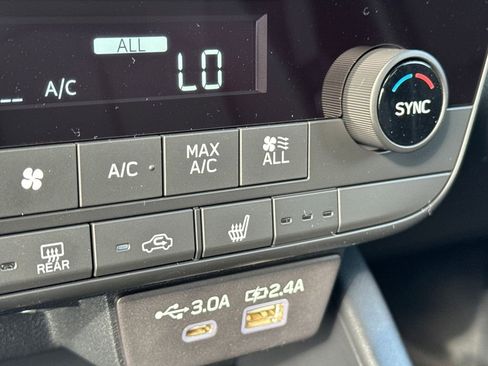 New 2026 Subaru Outback Premium image 27