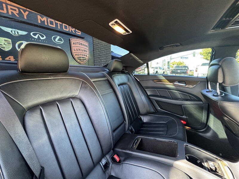 Used 2015 Mercedes-Benz CLS 400 image 41