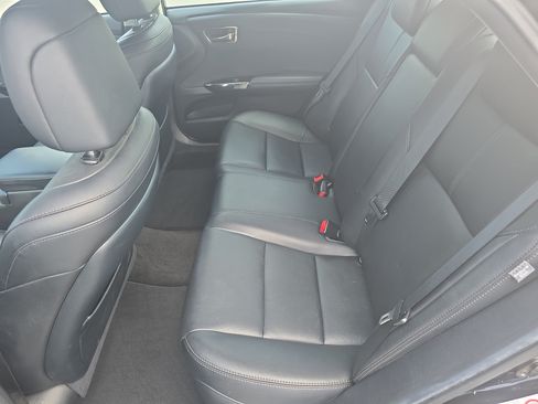 Used 2016 Toyota Avalon Touring FWD image 14