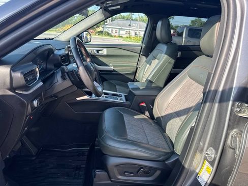 Used 2023 Ford Explorer Timberline AWD/4WD image 3