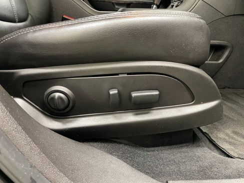 Used 2016 GMC Acadia SLT w/ Open Road Package image 12