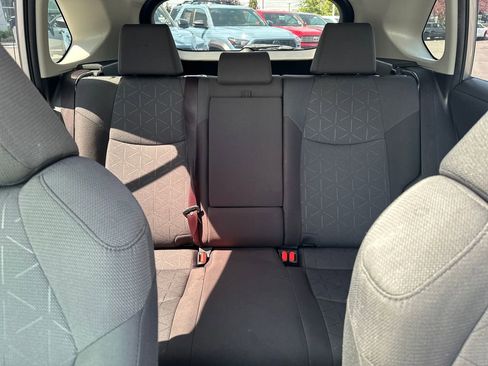 Used 2019 Toyota RAV4 XLE FWD image 25
