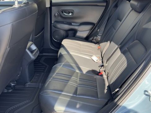 Used 2024 Honda HR-V EX-L image 11