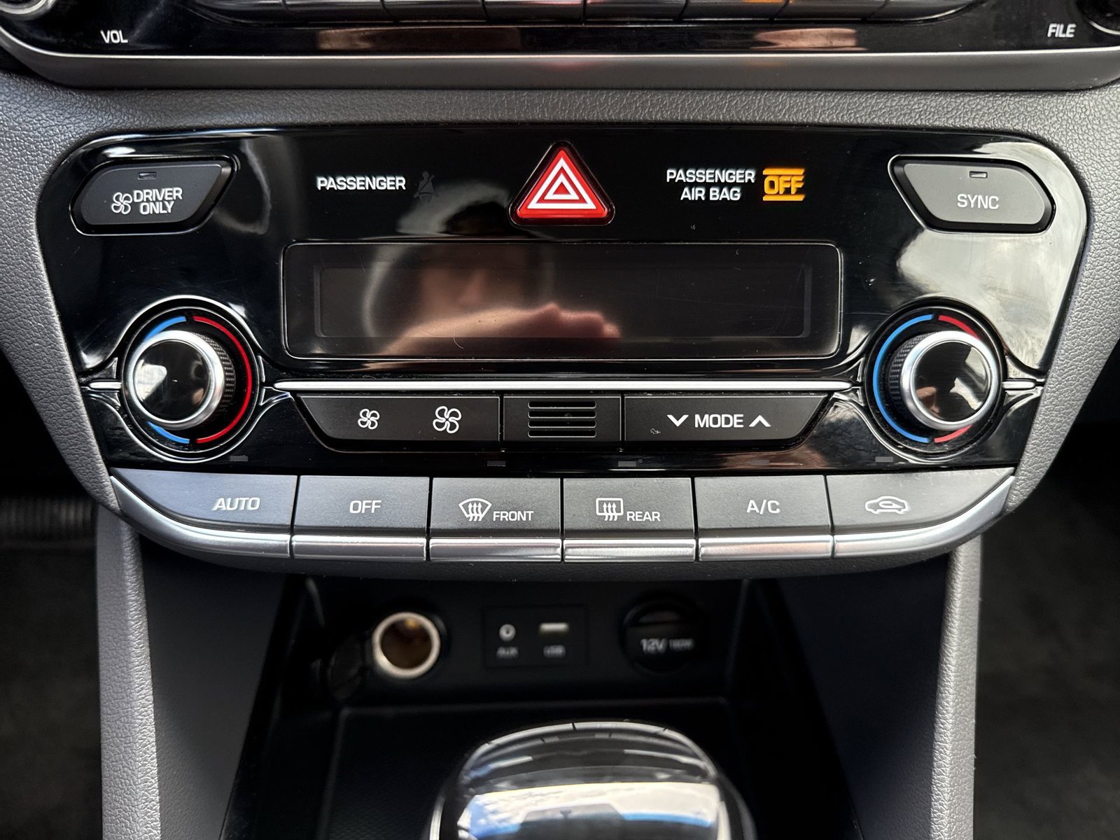 Used 2019 Hyundai Ioniq Blue FWD image 19