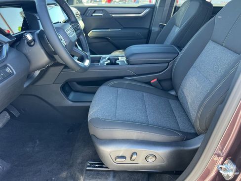 New 2026 GMC Acadia Elevation image 16