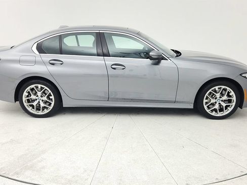 Used 2026 BMW 330i xDrive Sedan AWD/4WD image 8